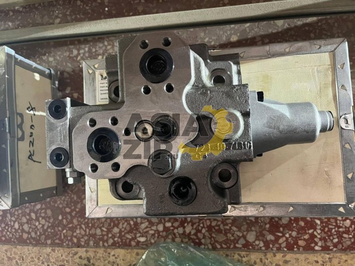 Клапан гидравлический 723-40-71201