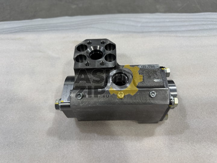 Клапан гидравлический 17M-49-00041 KOMATSU